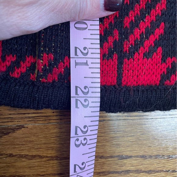 Tally Ho Women's Vintage Sweater Red/Black Plaid Size Large - Picture 9 of 10